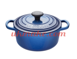 Le Creuset Round French Oven-4.2 L, 3-4 servings-Blueberry
